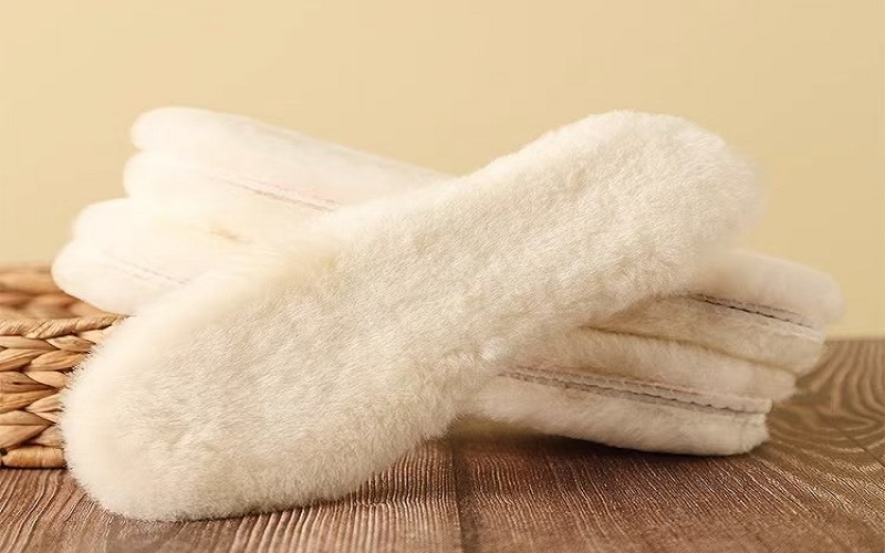 Analysis of Improving Warmth in Thermal Insoles with Composite Diatomite Nonwoven