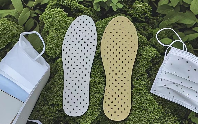 Innovative Advantages of Composite Diatomite Anti-odor Insoles